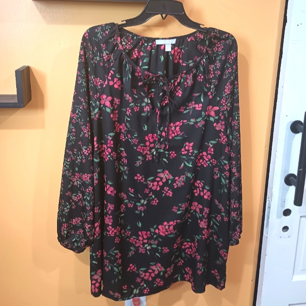 Woman Within Black Red and Green Floral Long Sleeve Front Tie Blouse Size 14/16